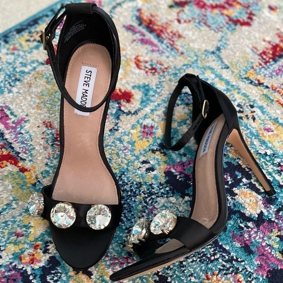 Steve Madden Fabulous Jeweled Black Satin Stiletto Heels 8.5 NEW - Picture 1 of 9